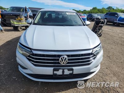 Piąte zdjęcie samochodu w środku: 2019 VOLKSWAGEN JETTA S VIN:3VWN57BU1KM007360 - miniatura