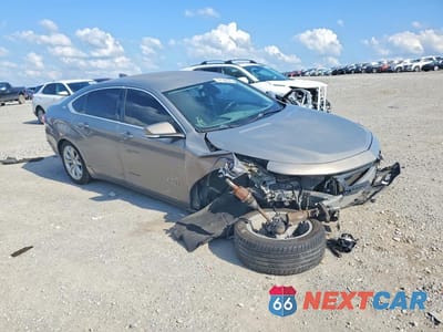 Czwarte zdjęcie samochodu z boku: 2017 CHEVROLET IMPALA LT VIN:1G1105S35HU190206 - miniatura