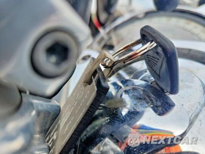 Zdjęcie 8 z 9 samochodu: 2004 HONDA VT1300 S VIN:1HFSC52014A100351 - miniatura