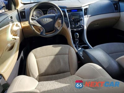 Zdjęcie 8 z 13 samochodu: 2013 HYUNDAI SONATA GLS VIN:5NPEB4AC3DH603064 - miniatura
