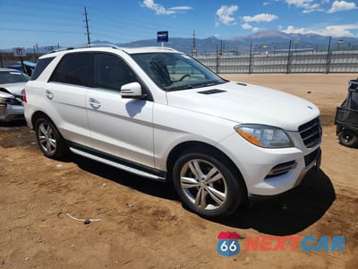 Czwarte zdjęcie samochodu z boku: 2015 MERCEDES-BENZ ML 350 4MATIC VIN:4JGDA5HB3FA495892 - miniatura