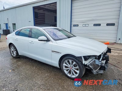 Czwarte zdjęcie samochodu z boku: 2019 JAGUAR XF PREMIUM VIN:SAJBD4FX6KCY79564 - miniatura