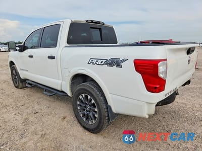 Drugie zdjęcie samochodu z przodu: 2018 NISSAN TITAN PRO-4X VIN:1N6AA1E5XJN543708 - miniatura