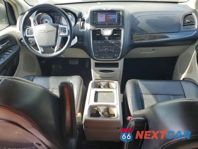 Zdjęcie 8 z 13 samochodu: 2013 CHRYSLER TOWN & COUNTRY TOURING VIN:2C4RC1BG8DR638135 - miniatura
