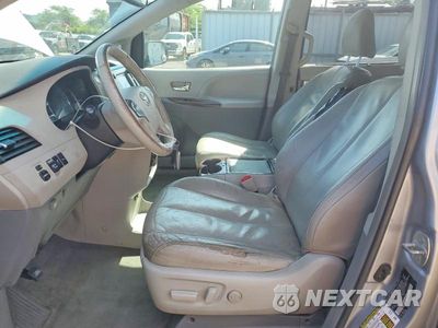 Zdjęcie 7 z 13 samochodu: 2012 TOYOTA SIENNA XLE 8-PASSENGER VIN:5TDYK3DC0CS191682 - miniatura
