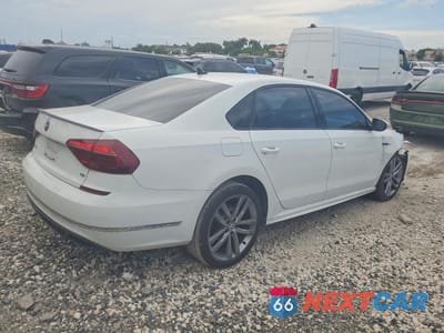 Trzecie zdjęcie samochodu z tyłu: 2018 VOLKSWAGEN PASSAT S VIN:1VWAA7A39JC019811 - miniatura
