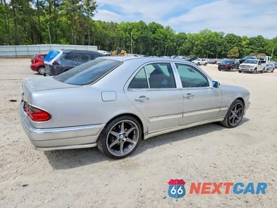 Trzecie zdjęcie samochodu z tyłu: 1999 MERCEDES-BENZ E 320 VIN:WDBJF65H4XA763288 - miniatura