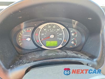 Zdjęcie 9 z 13 samochodu: 2008 HYUNDAI TUCSON SE VIN:KM8JN72DX8U755915 - miniatura