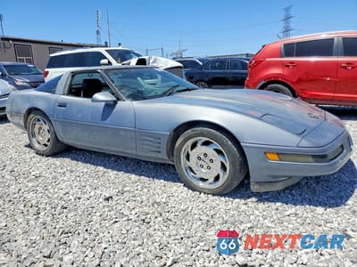 Czwarte zdjęcie samochodu z boku: 1991 CHEVROLET CORVETTE VIN:1G1YY2382M5104810 - miniatura
