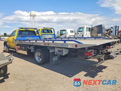 Drugie zdjęcie samochodu z przodu: 2019 RAM 5500 VIN:3C7WRMDL6KG645734 - miniatura