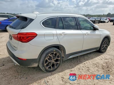 Trzecie zdjęcie samochodu z tyłu: 2020 BMW X1 SDRIVE28I VIN:WBXJG7C04L5R63739 - miniatura