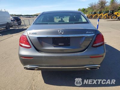 Zdjęcie 6 z 12 samochodu: 2017 MERCEDES-BENZ E 300 4MATIC VIN:WDDZF4KB6HA119047 - miniatura