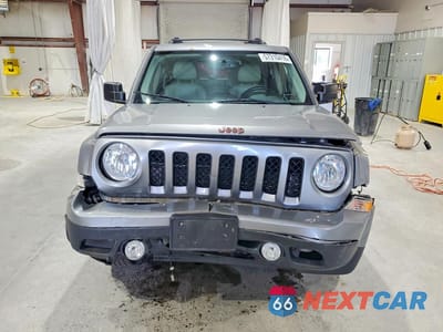 Piąte zdjęcie samochodu w środku: 2016 JEEP PATRIOT SPORT VIN:1C4NJRBB6GD714711 - miniatura
