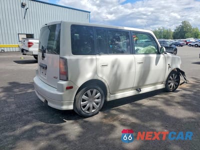 Trzecie zdjęcie samochodu z tyłu: 2006 TOYOTA SCION XB VIN:JTLKT324964081782 - miniatura