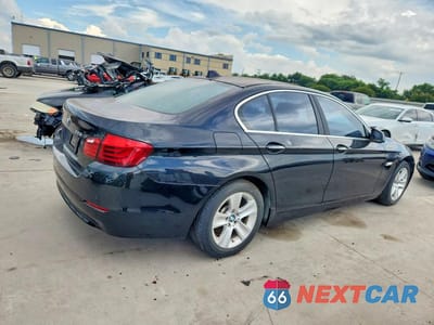 Trzecie zdjęcie samochodu z tyłu: 2012 BMW 528 I VIN:WBAXG5C53CDX05321 - miniatura