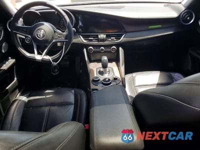 Zdjęcie 8 z 12 samochodu: 2017 ALFA ROMEO GIULIA TI Q4 VIN:ZARFAEEN4H7554496 - miniatura