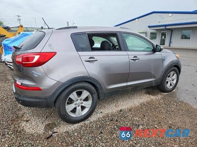 Trzecie zdjęcie samochodu z tyłu: 2011 KIA SPORTAGE LX VIN:KNDPBCA23B7099885 - miniatura