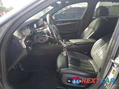 Zdjęcie 7 z 12 samochodu: 2018 BMW 5 SERIES VIN:WBAJB9C5XJB287277 - miniatura