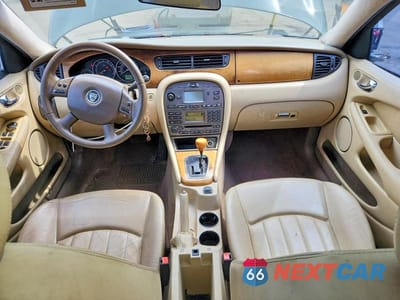 Zdjęcie 8 z 13 samochodu: 2004 JAGUAR X-TYPE ESTATE 2.5 VIN:SAJEA52D74XD99510 - miniatura