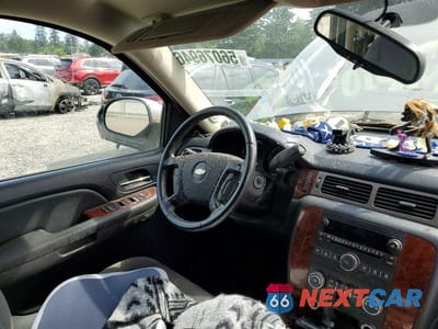 Zdjęcie 9 z 12 samochodu: 2009 CHEVROLET SUBURBAN K1500 LT VIN:1GNFK26369R281304 - miniatura