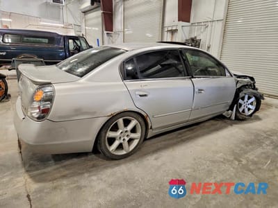 Trzecie zdjęcie samochodu z tyłu: 2003 NISSAN ALTIMA 2.5 VIN:1N4AL11D03C248972 - miniatura