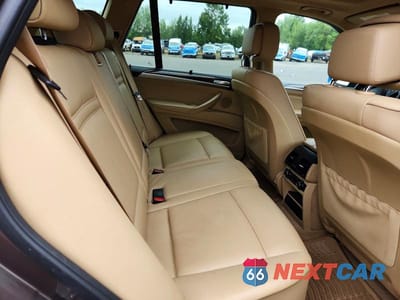 Zdjęcie 10 z 12 samochodu: 2013 BMW X5 XDRIVE35I VIN:5UXZV4C50D0B06897 - miniatura