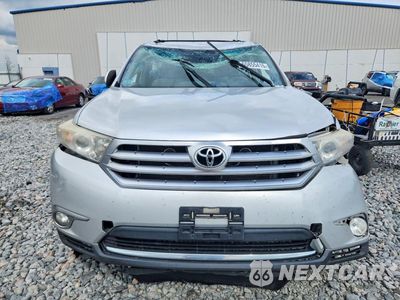 Piąte zdjęcie samochodu w środku: 2012 TOYOTA HIGHLANDER BASE VIN:5TDBK3EH5CS093568 - miniatura
