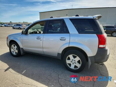 Drugie zdjęcie samochodu z przodu: 2004 SATURN VUE VIN:5GZCZ534X4S881717 - miniatura