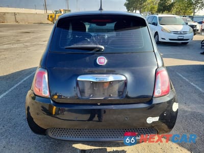 Zdjęcie 6 z 12 samochodu: 2016 FIAT 500 ELECTRIC VIN:3C3CFFGE9GT173758 - miniatura