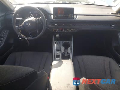Zdjęcie 8 z 12 samochodu: 2023 HONDA ACCORD EX VIN:1HGCY1F32PA006837 - miniatura