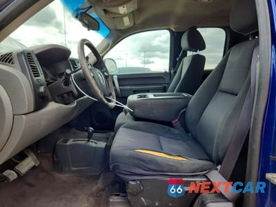 Zdjęcie 7 z 12 samochodu: 2013 GMC SIERRA K1500 SL VIN:1GTR2UEA0DZ229676 - miniatura