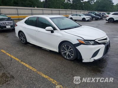 Czwarte zdjęcie samochodu z boku: 2018 TOYOTA CAMRY SE VIN:4T1B11HK7JU040874 - miniatura