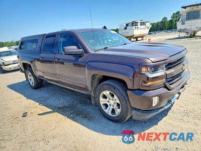Czwarte zdjęcie samochodu z boku: 2016 CHEVROLET SILVERADO K1500 LT VIN:1GCVKREC1GZ284221 - miniatura