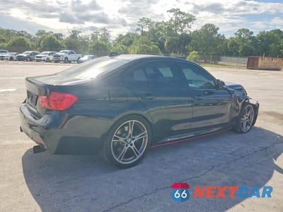 Trzecie zdjęcie samochodu z tyłu: 2013 BMW 335 XI VIN:WBA3B9C56DF140671 - miniatura
