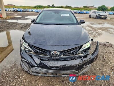 Piąte zdjęcie samochodu w środku: 2023 TOYOTA CAMRY LE VIN:4T1C11AK5PU788482 - miniatura