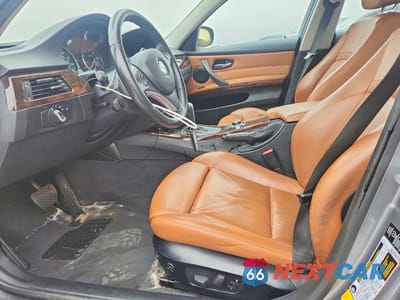 Zdjęcie 7 z 12 samochodu: 2011 BMW 328 XI VIN:WBAPK7C5XBF082860 - miniatura