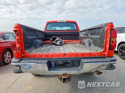 Zdjęcie 6 z 12 samochodu: 2016 CHEVROLET SILVERADO C2500 HEAVY DUTY VIN:1GC1CUEG2GF138624 - miniatura