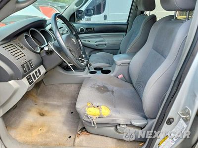 Zdjęcie 7 z 12 samochodu: 2006 TOYOTA TACOMA DOUBLE CAB VIN:5TELU42N76Z248479 - miniatura