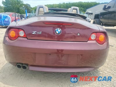 Zdjęcie 6 z 12 samochodu: 2004 BMW Z4 3.0 VIN:4USBT53404LU06189 - miniatura