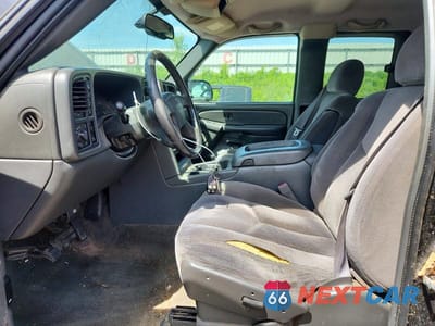 Zdjęcie 7 z 12 samochodu: 2004 GMC NEW SIERRA K1500 VIN:2GTEK19T741388597 - miniatura