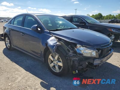 Czwarte zdjęcie samochodu z boku: 2013 CHEVROLET CRUZE LT VIN:1G1PC5SB6D7147642 - miniatura