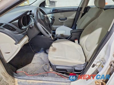 Zdjęcie 7 z 12 samochodu: 2011 KIA FORTE LX VIN:KNAFT4A28B5382936 - miniatura