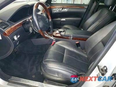 Zdjęcie 7 z 12 samochodu: 2007 MERCEDES-BENZ S 550 VIN:WDDNG71X77A091137 - miniatura
