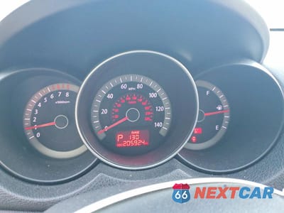 Zdjęcie 9 z 12 samochodu: 2012 KIA FORTE EX VIN:KNAFU4A20C5629574 - miniatura