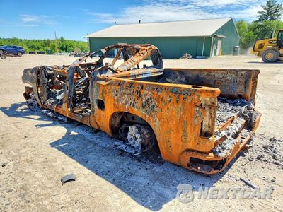 Drugie zdjęcie samochodu z przodu: 2024 CHEVROLET SILVERADO K1500 HIGH COUNTRY VIN:3GCUDJE82RG412133 - miniatura