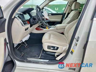 Zdjęcie 7 z 13 samochodu: 2022 BMW X7 ALPINA XB7 VIN:5UXCX6C11N9K47299 - miniatura