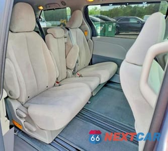 Zdjęcie 11 z 13 samochodu: 2014 TOYOTA SIENNA LE VIN:5TDKK3DC8ES422823 - miniatura
