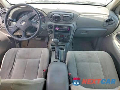 Zdjęcie 8 z 13 samochodu: 2005 CHEVROLET TRAILBLAZER EXT LS VIN:1GNET16S156192956 - miniatura