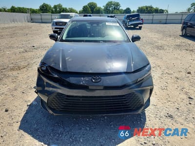 Piąte zdjęcie samochodu w środku: 2026 TOYOTA CAMRY LE VIN:4T1DBADK9TU058808 - miniatura