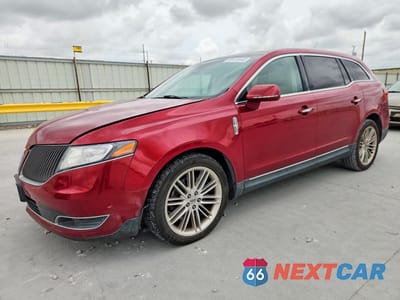 2015 LINCOLN MKT 2LMHJ5AT2FBL04573 - główne zdjęcie licytacji z USA - miniatura